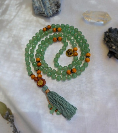 Green Aventurine & Tulsi Wood Mala: Reiki-Infused Meditation Beads