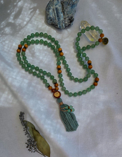 Green Aventurine & Tulsi Wood Mala: Reiki-Infused Meditation Beads